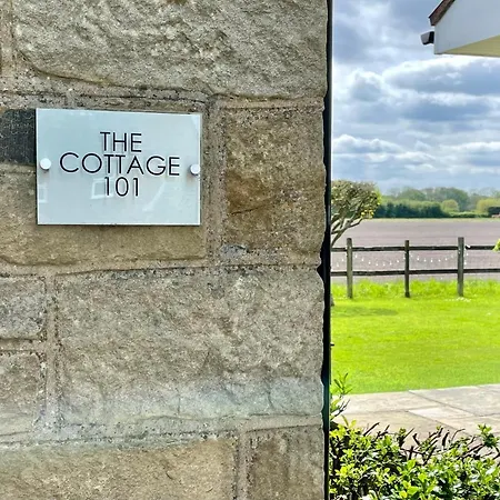 The Cottage York Exterior photo
